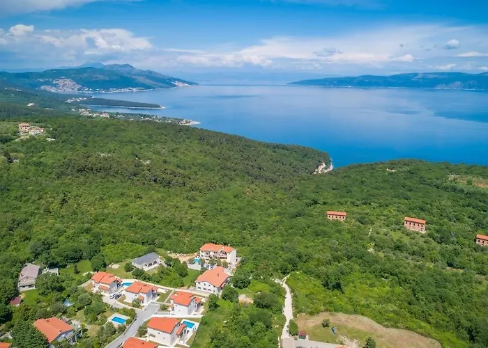 5235-6 In Apartamento Drenje (Istria)