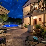 Apartmán 5235-6 In